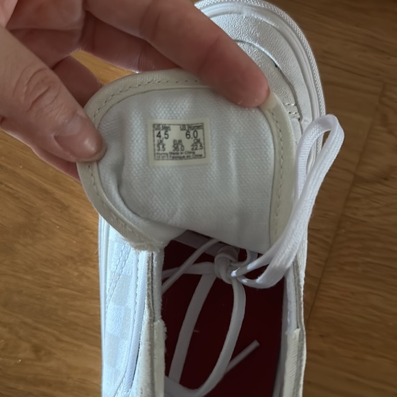 Vans Leila Hurst White Trainers - Picture 8 of 10